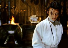 L'infme Wuhuan, alias l'tonnant Nicholas Tse.